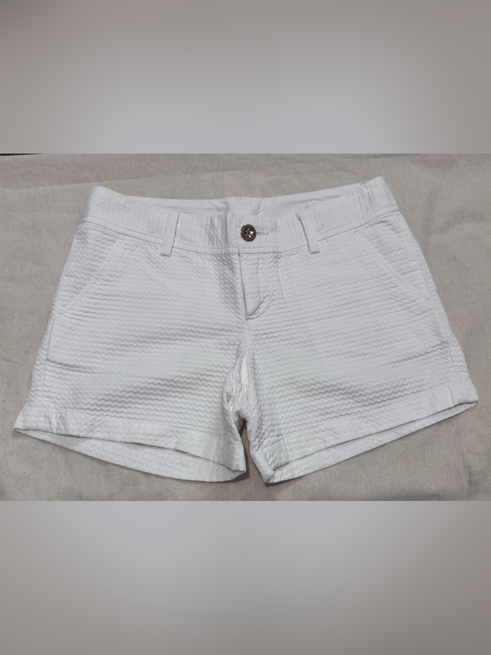 Lilly Pulitzer The Callahan Short White Textured 5” inseam-Size 4